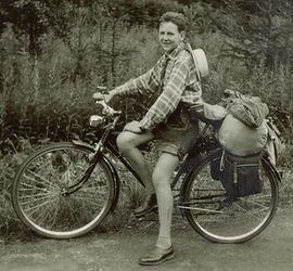 http://teschipedia.de/bilder/TeschBernd1941-1956-Fahrrad-Original-250.jpg